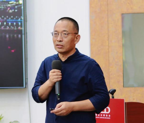 许东亮.jpg