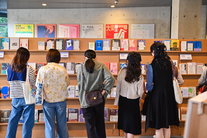 看展.jpg
