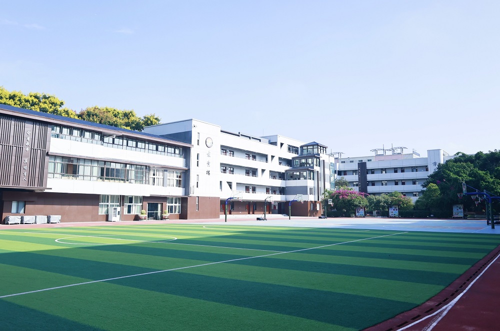 学校图片2.JPG