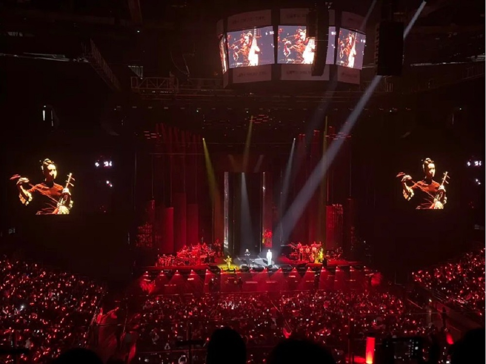 1761533755885750.jpg 北京五棵松的华熙LIVE场馆举办巨星演唱会07.jpg