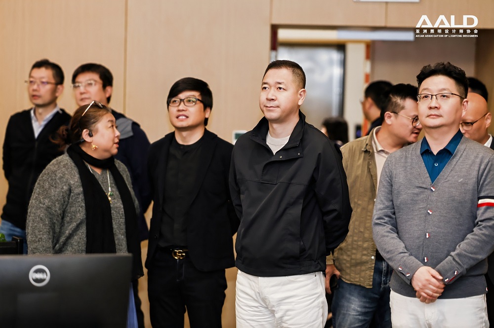 1762228529910766.jpg 14.参观活动现场.jpg