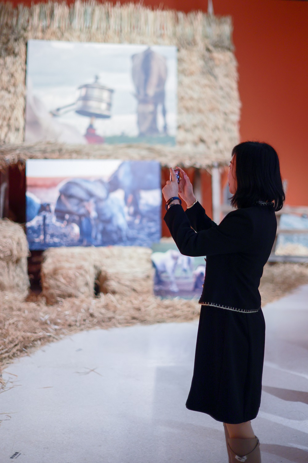 1765786724674225.jpg 观展图_444.jpg